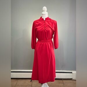 CLEARANCE! Red Vintage L/S Polyester Dress VGUC